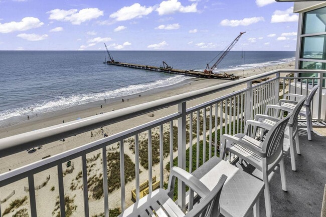 Building Photo - 2506 N Ocean Blvd