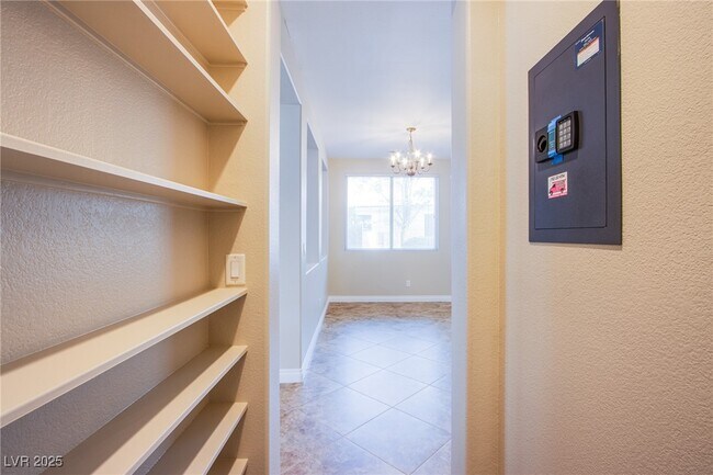 Building Photo - 462 Kirkstone Way