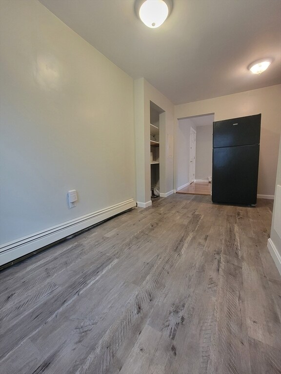 Building Photo - 431 Weir St