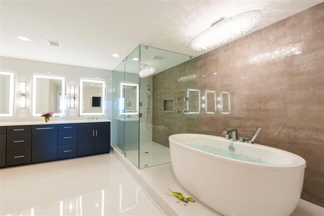 Building Photo - 301 S Gulfview Blvd