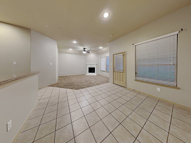 Building Photo - Charming Move-In Ready Ranch in Deer Run E...