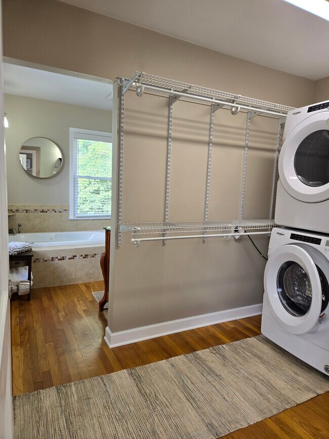 Building Photo - 487 Kentucky Ave