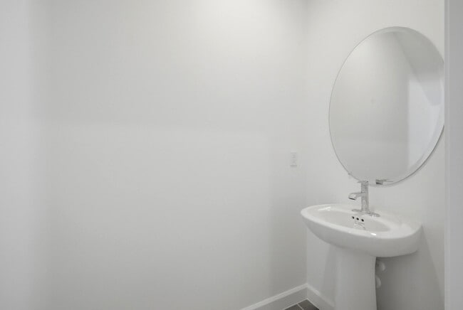 Building Photo - 19568 Whispering Crk Rd