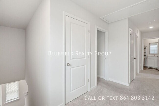 Building Photo - 1313 Duffers Ln