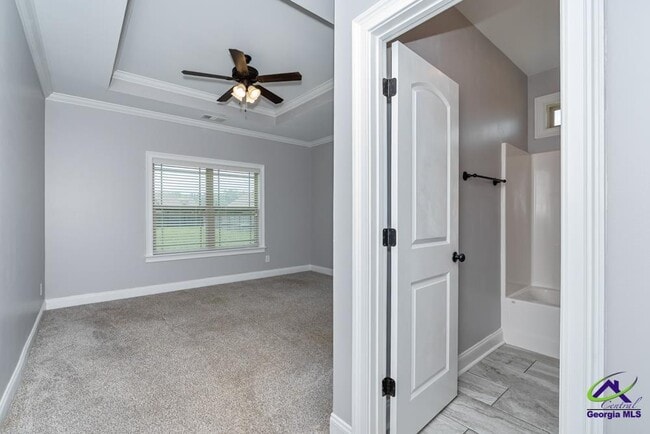 Building Photo - 1052 Chattahoochee Dr.
