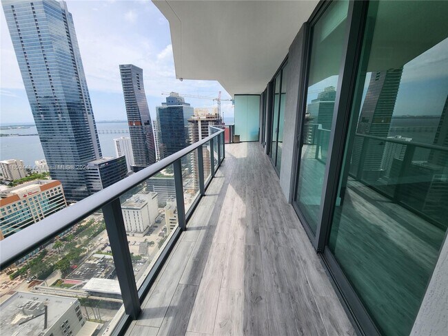 Building Photo - 1300 S Miami Ave