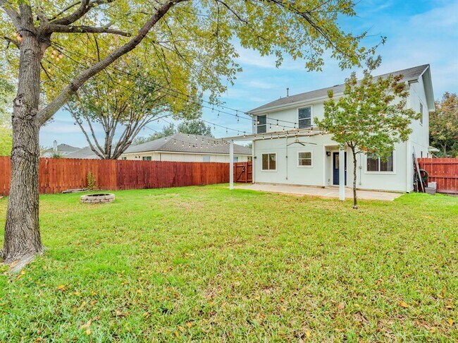 Building Photo - 804 Sheraton Ave