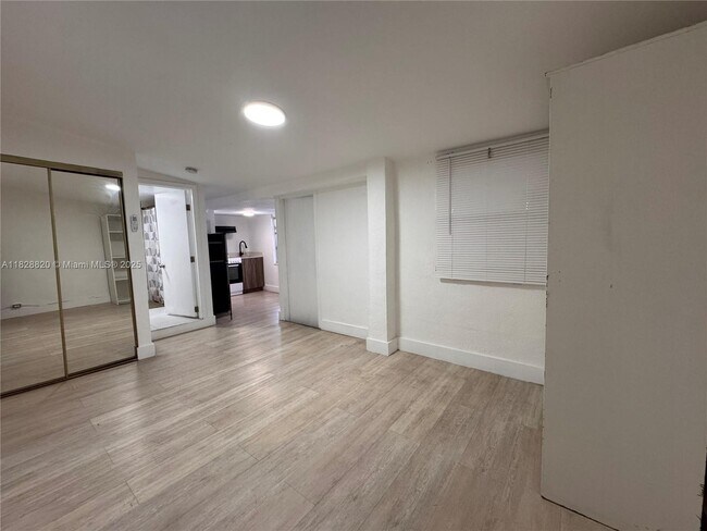 Building Photo - 2796 SW 34th Ct
