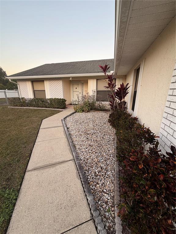 Building Photo - 611 Cotulla Dr