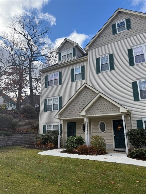 Primary Photo - 67 N Quinsigamond Ave