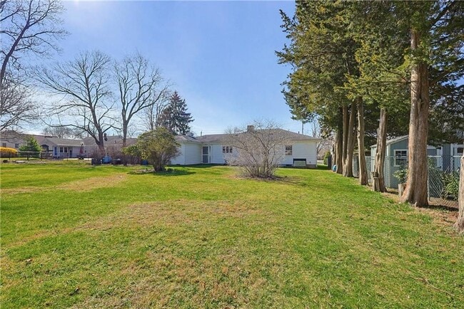 Building Photo - 111 Beach Rd