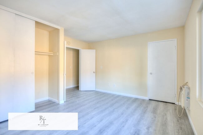 Building Photo - Refined Living with a Newly Remodeled 2 Bedroom 1 Bathroom 2 Story Duplex Residence