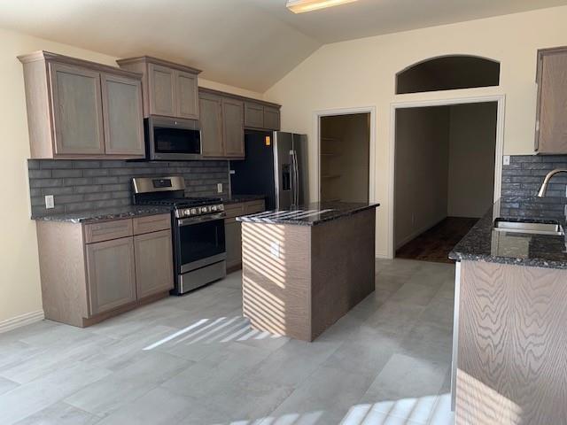 Building Photo - 2829 Rosewood Blvd