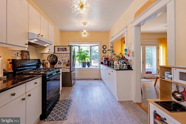 Building Photo - 3512 35th St NW