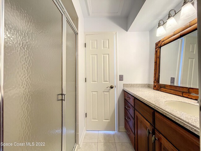 Building Photo - 7040 US-1