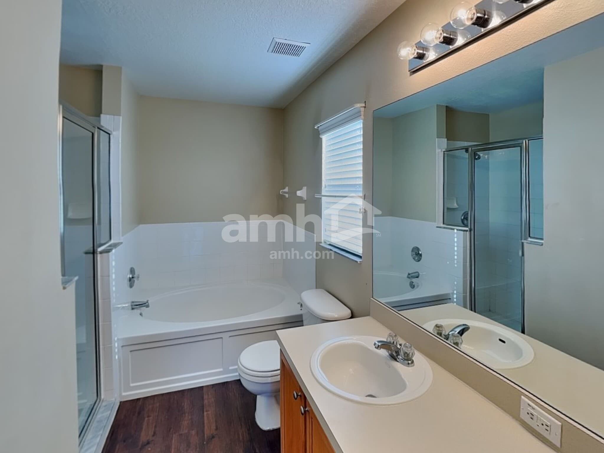 Building Photo - 12042 Butler Woods Cir