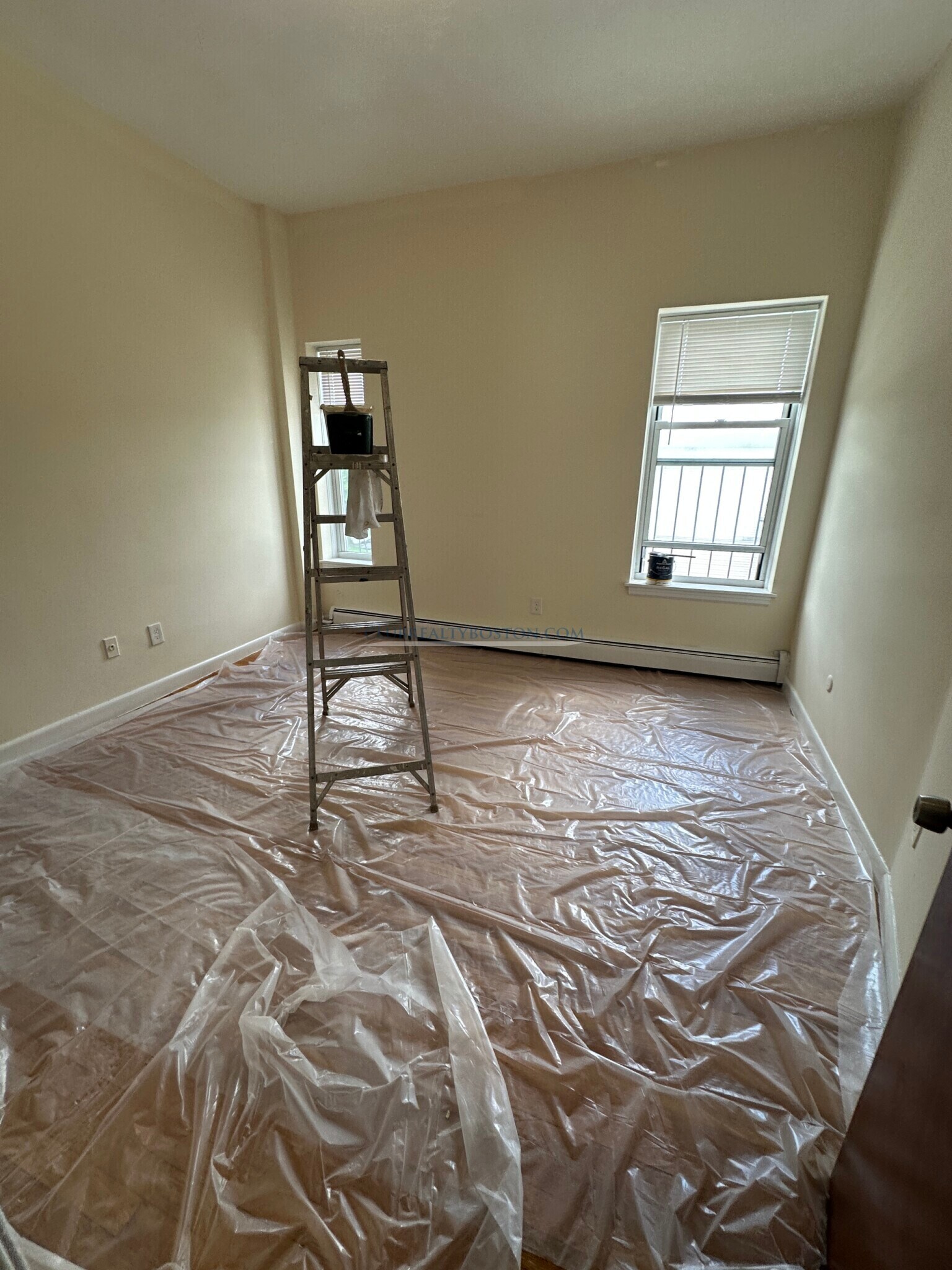 Building Photo - 180 N Beacon St