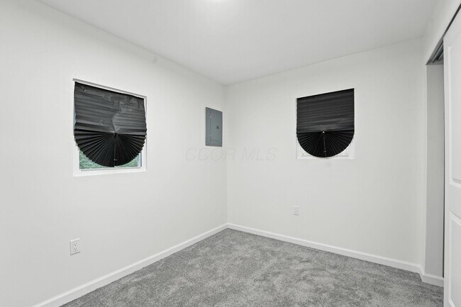 Building Photo - 354 Fernhill Ave