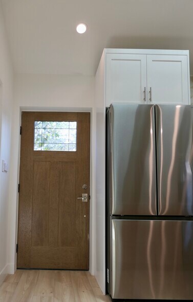 Building Photo - 5106 Cimarron St