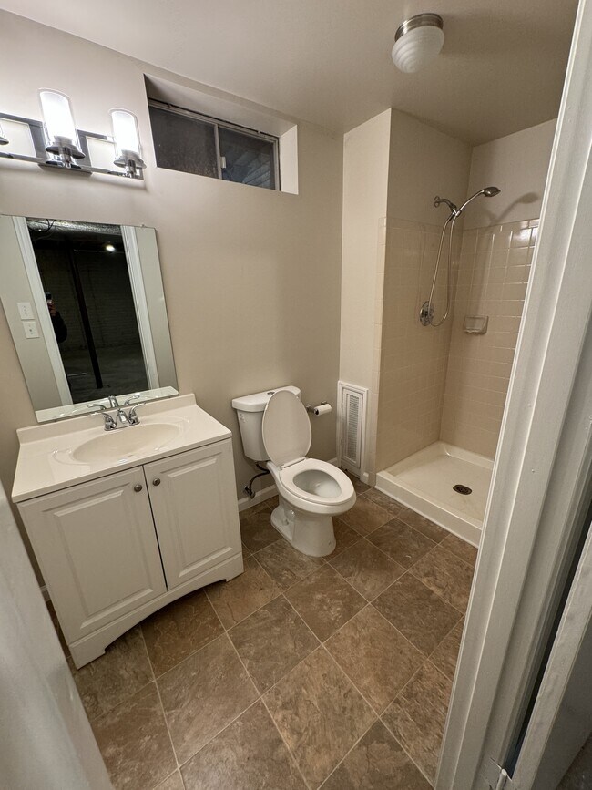 Building Photo - 1115 Aquia Dr