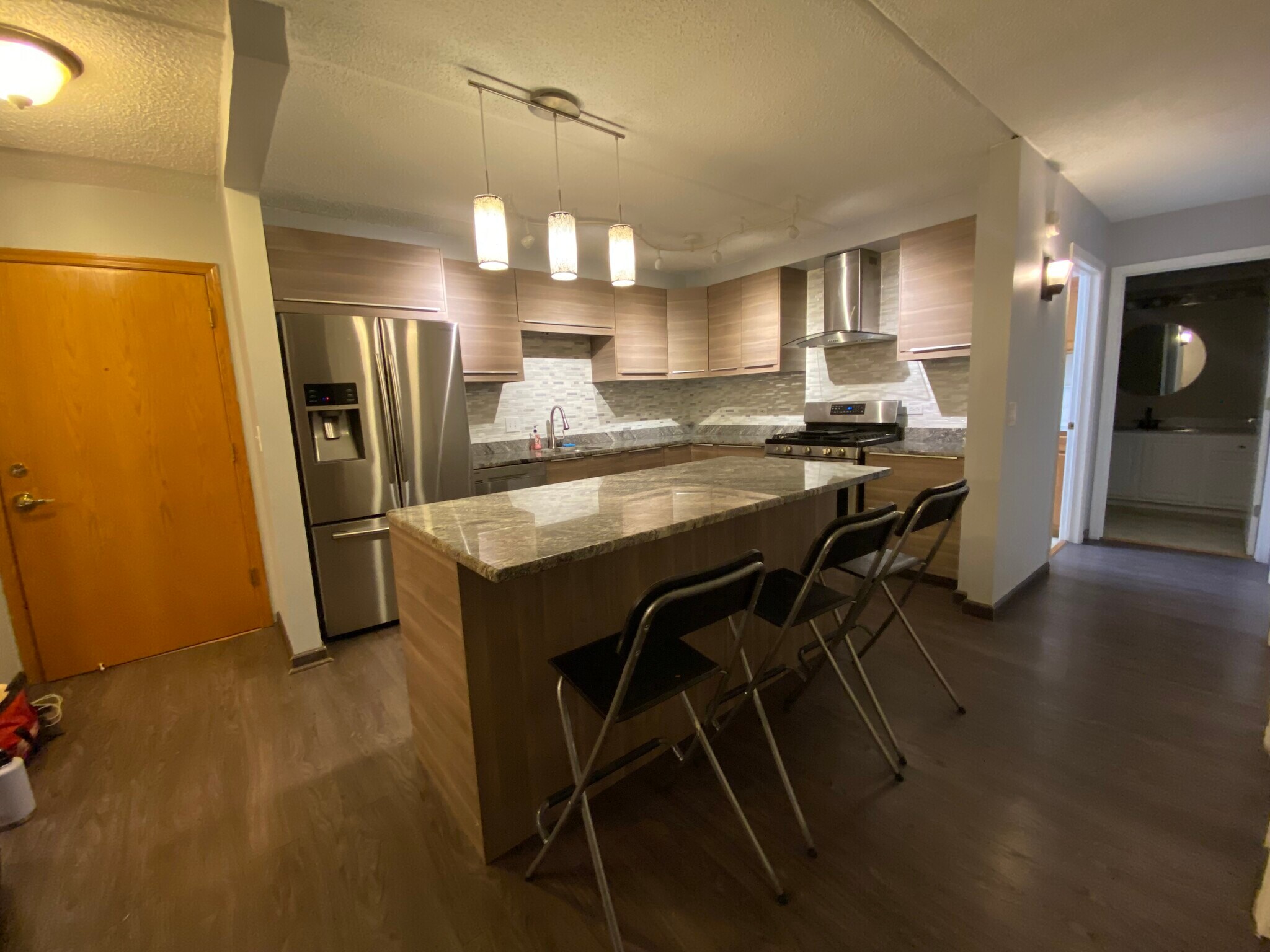 Building Photo - 6430 W Berteau Ave