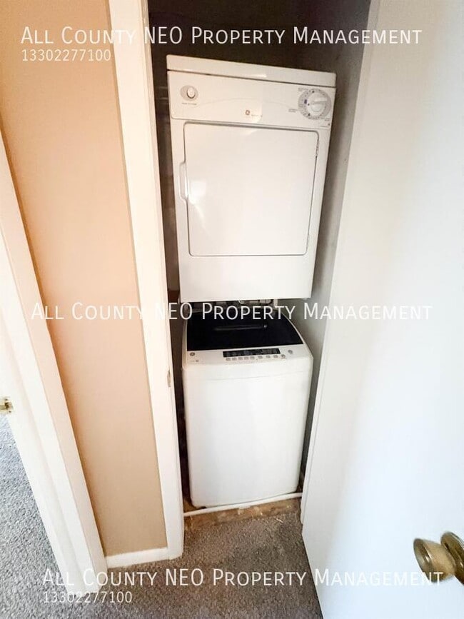 Building Photo - 2480 Raber Rd