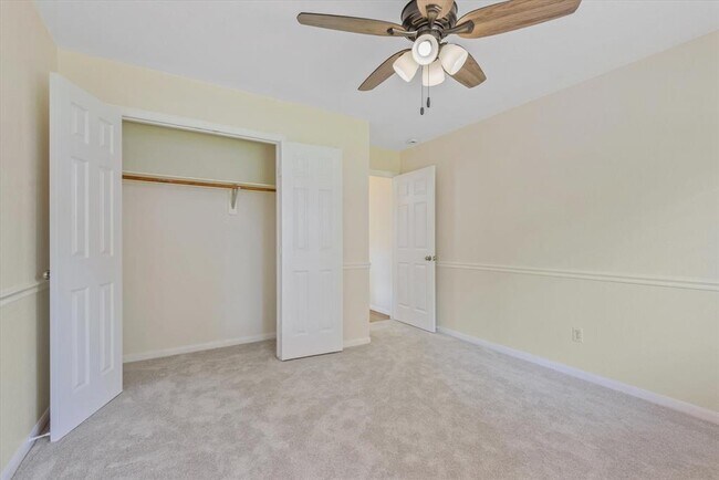 Building Photo - 10222 Squirehill Ct