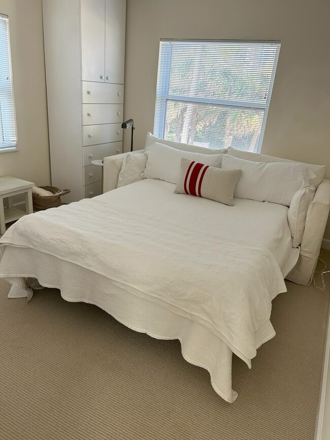 Building Photo - 1400 S Ocean Blvd