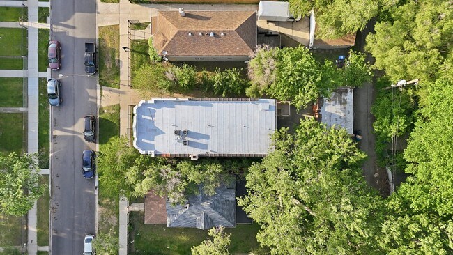 Building Photo - 7435 S Euclid Ave
