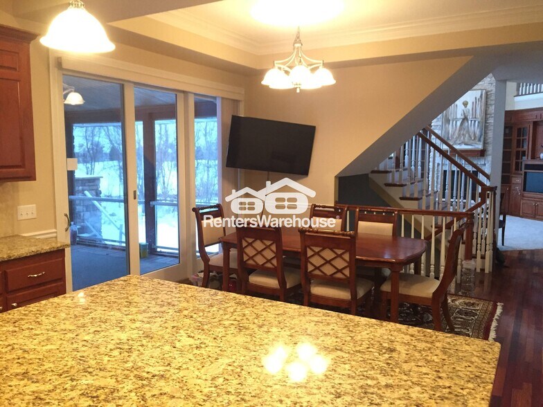 Building Photo - 2470 Arnold Palmer Dr