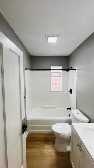 Building Photo - 3938 Hazel Ave