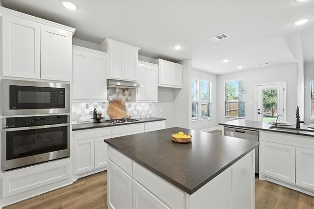 Building Photo - 2605 Thornhill Ln