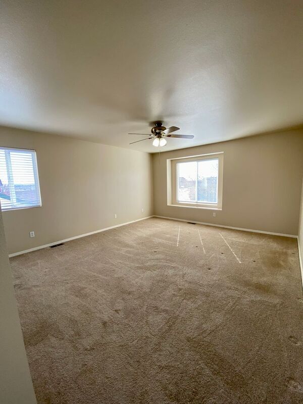 Building Photo - 1048 Scarlet Oak Dr