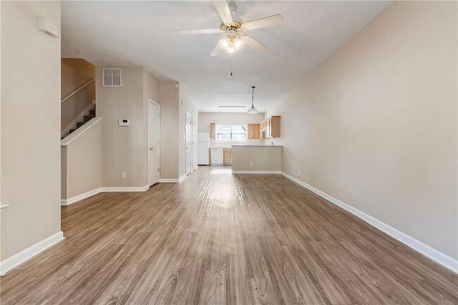 Building Photo - 6750 Sunset Hills Blvd