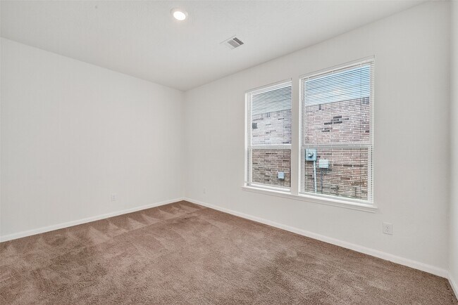 Building Photo - 25611 Reign Wayman Ct
