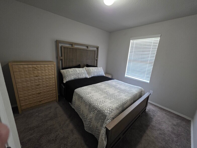 Building Photo - 31577 Acacia Vis