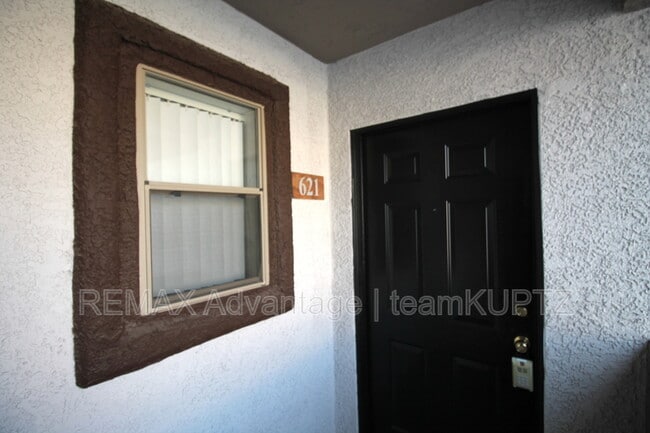 Building Photo - 45 Maleena Mesa St