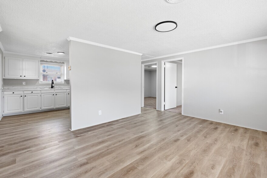 East Apartments 900 E Rd Simpsonville SC 29681