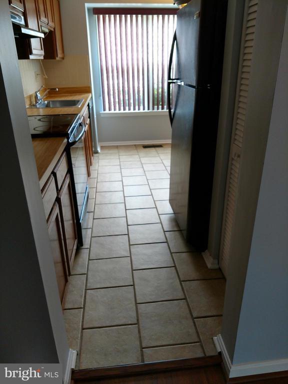 Building Photo - 15205 Streamside Ct