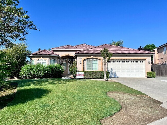 Building Photo - 5705 E Erin Ave