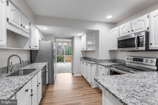 Building Photo - 9911 Finian Ct
