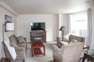 Building Photo - 1902 E Avenue D