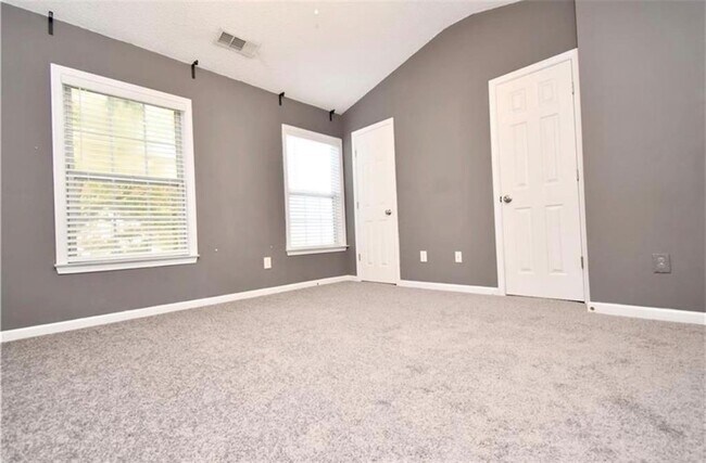 Building Photo - 233 Buckland Dr