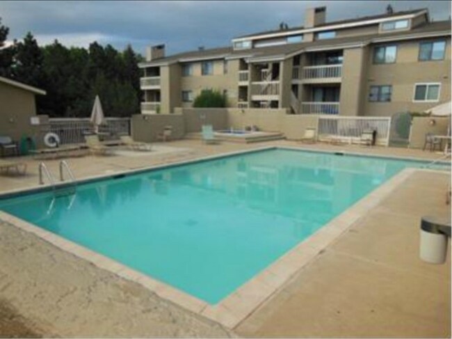 Building Photo - 20 S Boulder Cir