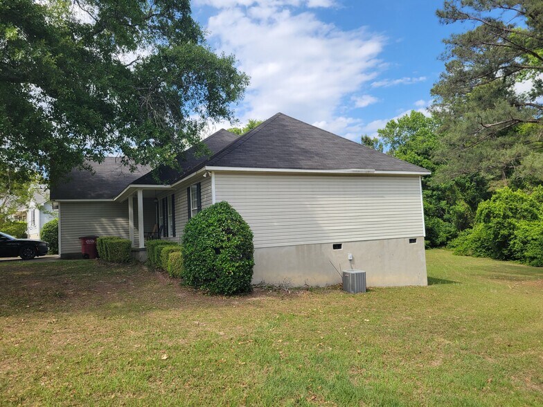 Building Photo - 134 Windwood Dr