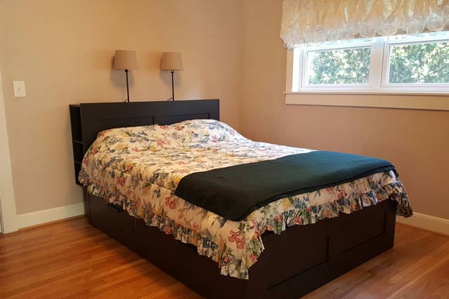 Building Photo - 6916 SE 17th Ave