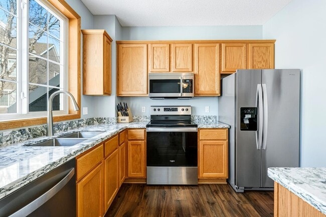 Building Photo - 10514 8th Ave N