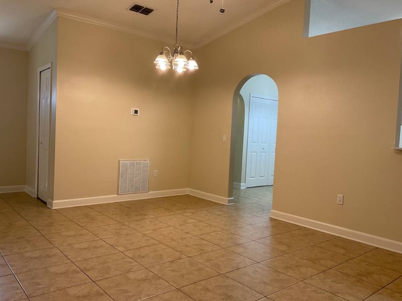 Building Photo - 10031 Tikimber Ln