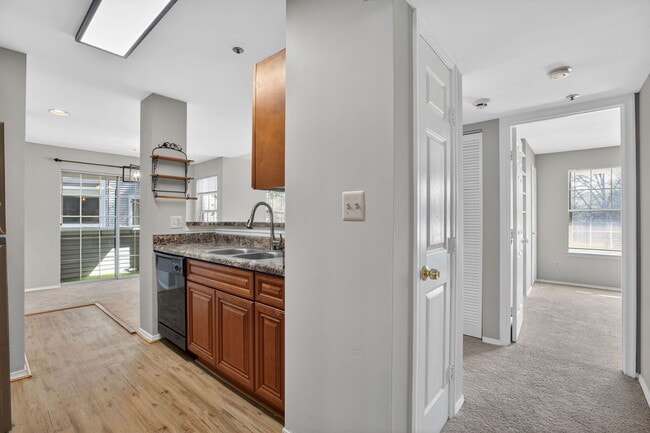 Building Photo - 13564 Lord Sterling Pl