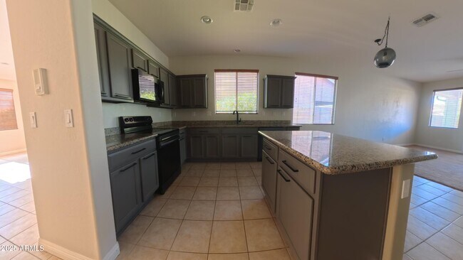 Building Photo - 39816 N Thunder Hills Ln